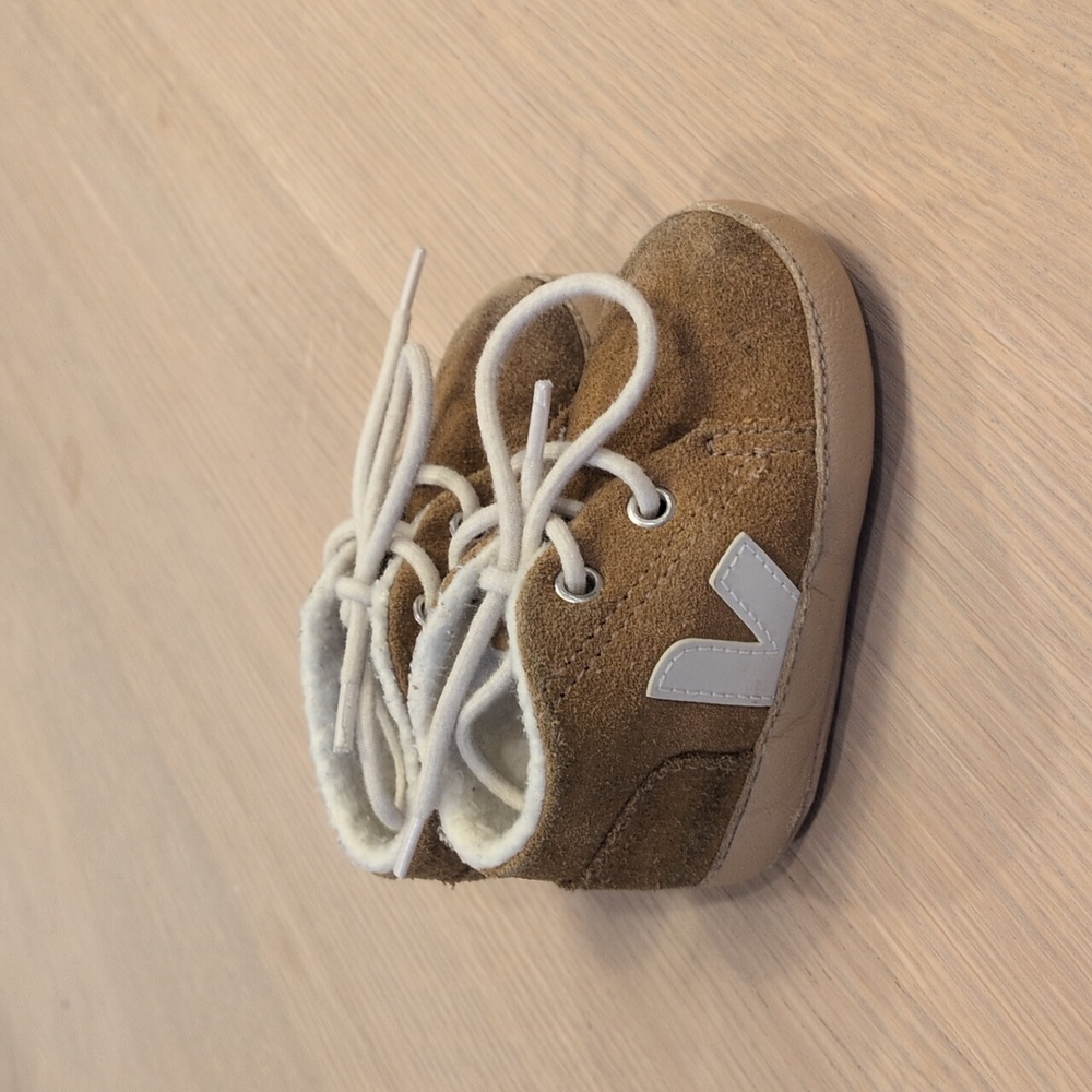Veja Tan Suede Baby Shoes with White Laces